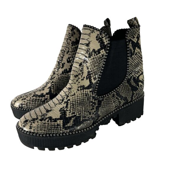 Cape Robbin Tilda Sz 10 Snake Print Studded Chunky Lug Sole Pull On Ankle Boots - Picture 1 of 15